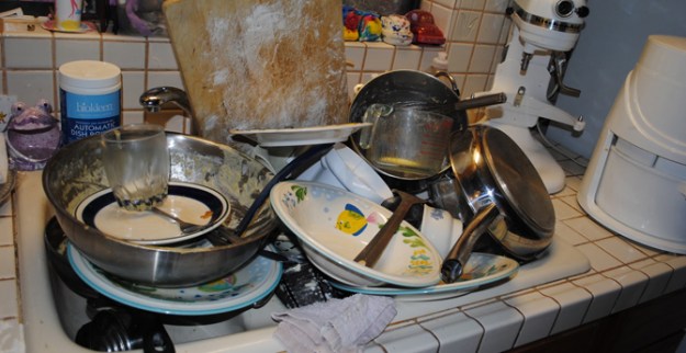 (NEWSER) – Washing the dishes can be a calming activity, and not just because it's repetitive. Reporting in the journal Mindfulness, Florida State University researchers say that those who do it mindfully (i.e., really smelling the soap, sensing the water temperature) enjoy increased feelings of inspiration and decreased nervousness. Not only that, but the participants who didn't practice mindfulness didn't reap any benefits. "It appears that an everyday activity approached with intentionality and awareness may enhance the state of mindfulness," they conclude. To test this, researchers recruited 51 students to wash dishes, having half first read this brief mindfulness dishwashing passage written by Thich Nhat Hanh and the other half first read a few descriptive lines about dishwashing. The mindfulness passage includes the lines: "The fact that I am standing there and washing is a wondrous reality. I'm being completely myself, following my breath, conscious of my presence, and conscious of my thoughts and actions. There's no way I can be tossed around mindlessly like a bottle slapped here and there on the waves." The study is small, but the research suggests that mindfulness can be achievable through the most mundane, everyday activities, reports Time, turning chores into a chance to potentially lower stress levels. For better or worse, the researchers also noted that the "mindful dishwashers" reported overestimations of dishwashing time. (This study suggests you give up your dishwasher.)