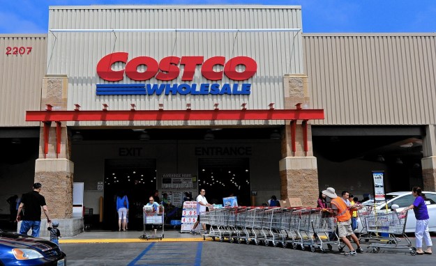 ABC10- A regular day at the Costco in Modesto quickly turned into one of panic and chaos, when a 61-year-old man started pacing up and down the aisles with a large knife. "There were kids and families. Costco did a really good job rushing everybody outside," said George Kunkel, a demo vendor at the wholesale club. "It was intense. He's roaming around. What is he going to do?" The man was caught on camera roaming around the clothes section. Witnesses say he started charging at people, Costco employees specifically. "He didn't proceed to do jabbing until people were out of his way and nothing but employees in front of him," said Seth Watson, who works at Costco and witnessed the whole thing.  Watson also said he saw employees trying to defend themselves with chairs and other objects. That's when someone stepped in. An off-duty officer with the California Department of Corrections just happened to be one of the hundreds of people in the Costco at the time. "I didn't even know that was an armed officer," Watson said. "Glad he was there." Kunkel said the officer told the man to put the knife down, but he refused. "Finally [the man] kind of charges at him," Kunkel said. "That's when the officer takes a shot to his stomach. One shot and he went down." After the shooting, Costco closed down for the rest of the day. Modesto Police spent several hours gathering evidence. The officer was not injured. The man is in the hospital in critical but stable condition.  The investigation will be treated as an officer-involved shooting. Many people are just thankful that an officer was in the right place at the right time.